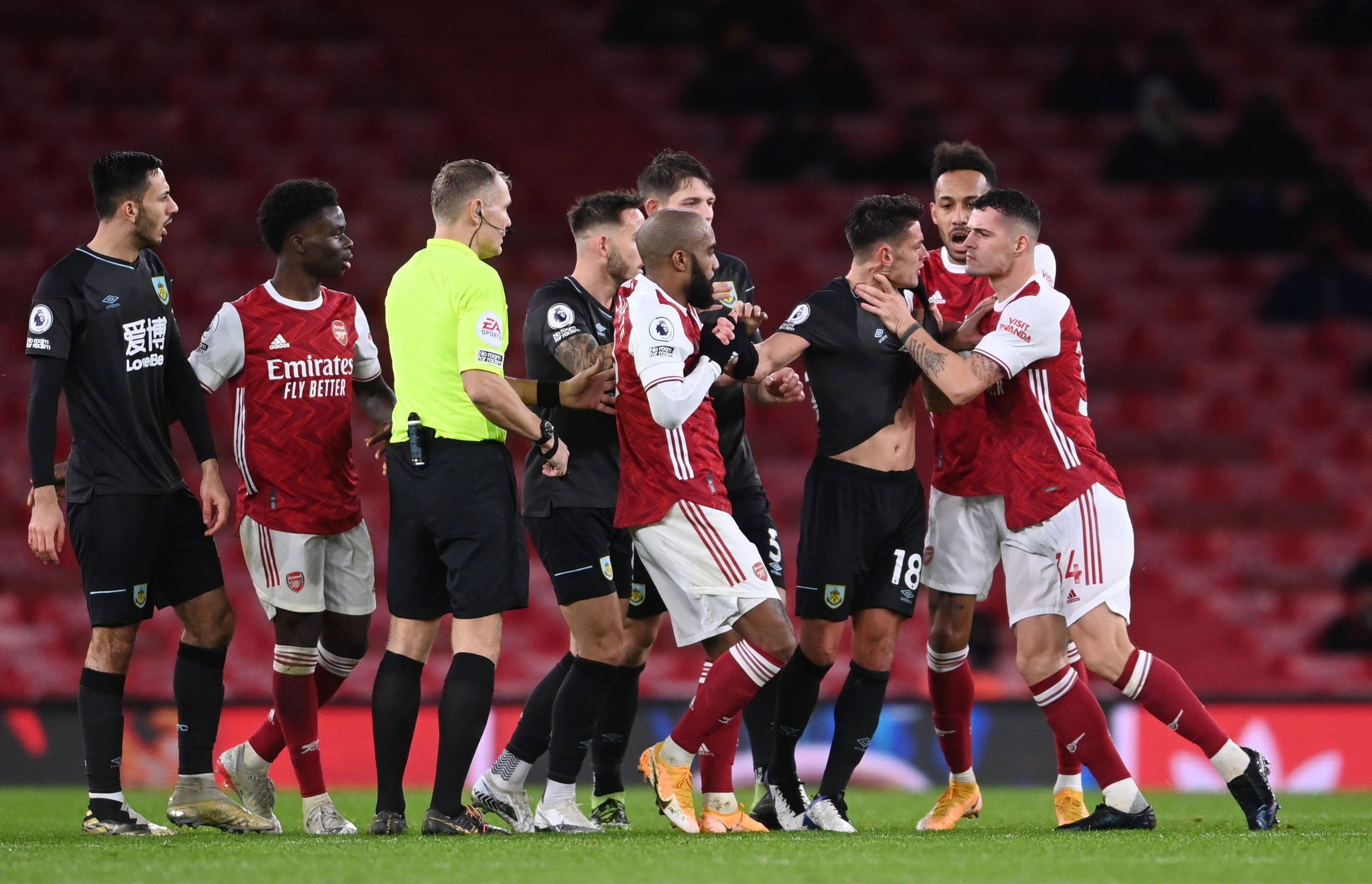 除了球场上 除了球场上