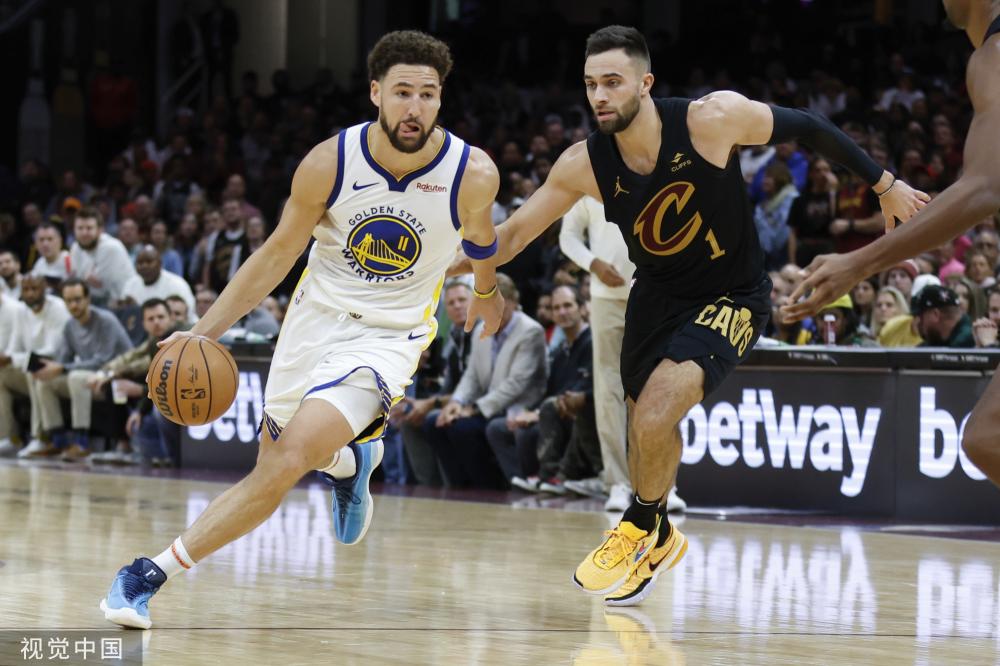 也能在挡拆 也能在挡拆